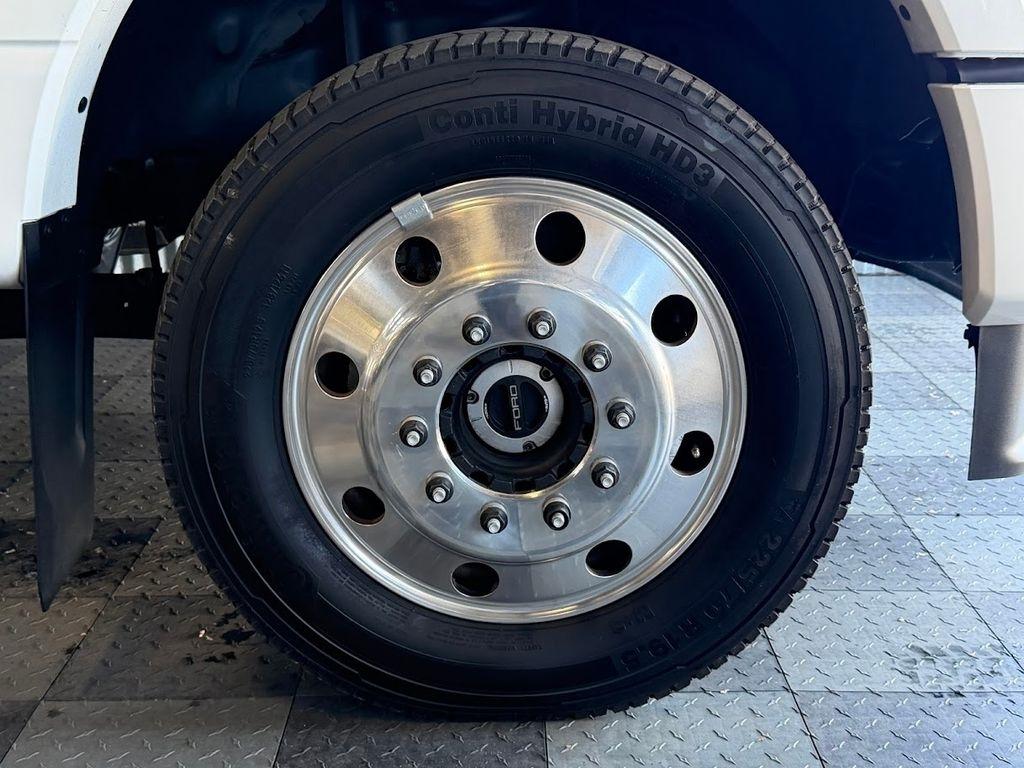 Ford F-450 SD King Ranch Crew Cab DRW 4WD 2023