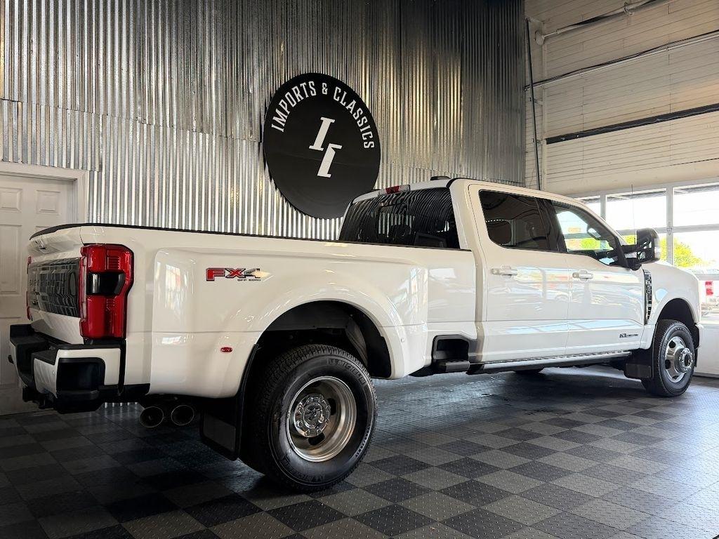 Ford F-350 SD Platinum Crew Cab Long Box 4WD DRW 2025