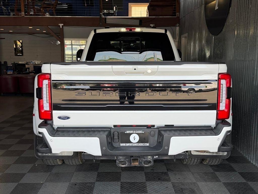 Ford F-350 SD Platinum Crew Cab Long Box 4WD DRW 2025