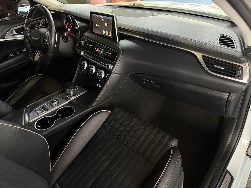 Genesis G70 3.3T Dynamic 2020