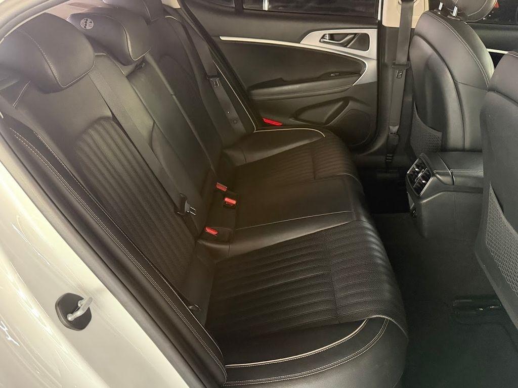 Genesis G70 3.3T Dynamic 2020