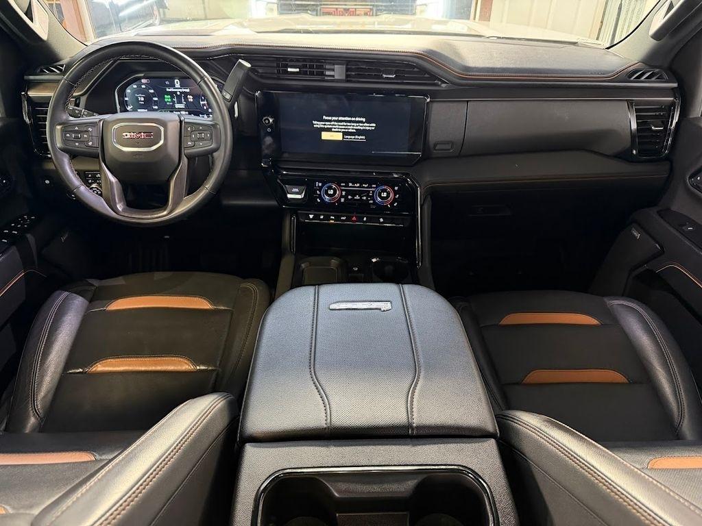 GMC Sierra 2500HD AT4 Crew Cab 4WD 2024