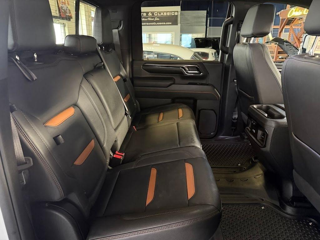 GMC Sierra 2500HD AT4 Crew Cab 4WD 2024