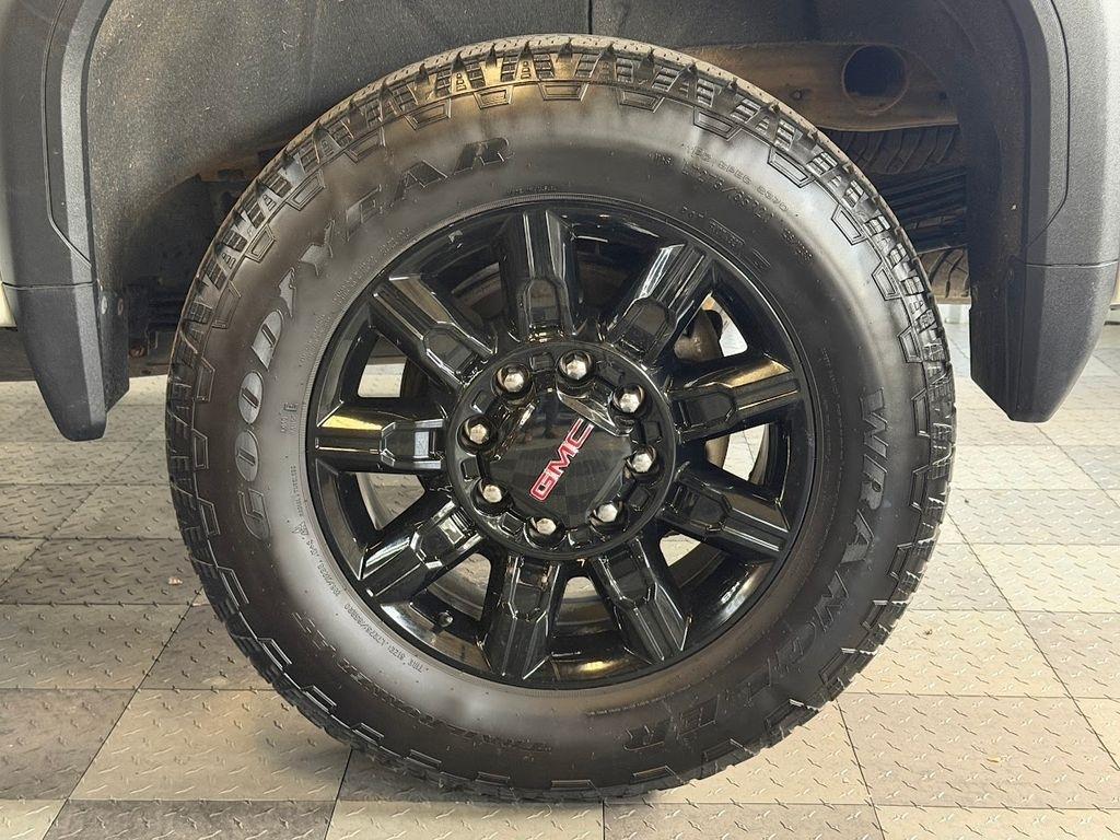 GMC Sierra 2500HD AT4 Crew Cab 4WD 2024