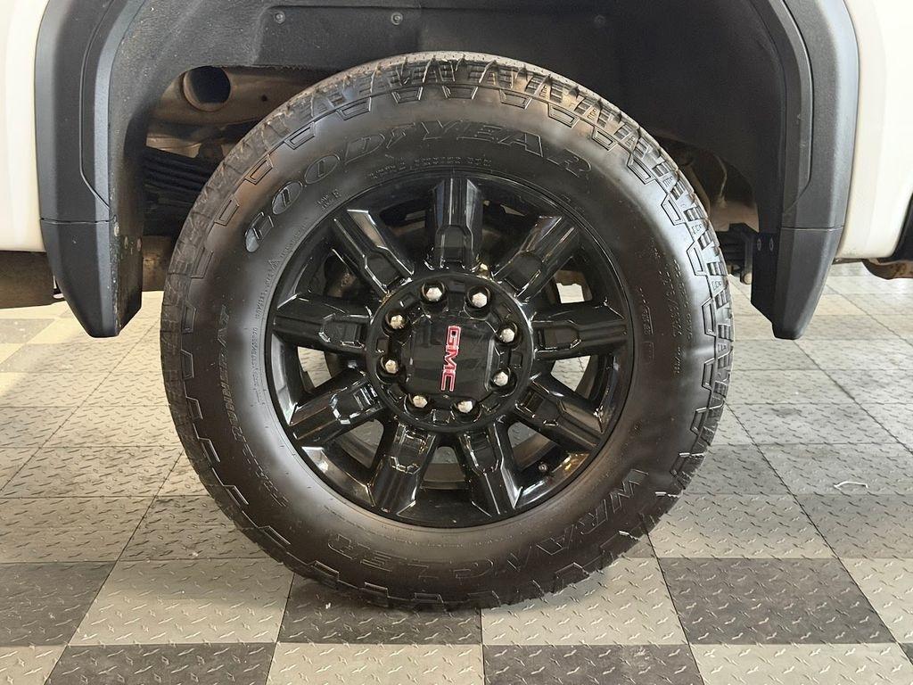 GMC Sierra 2500HD AT4 Crew Cab 4WD 2024
