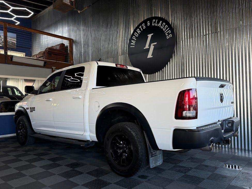 RAM 1500 Classic Warlock 4x4 Crew Cab 5'7" Box 2021
