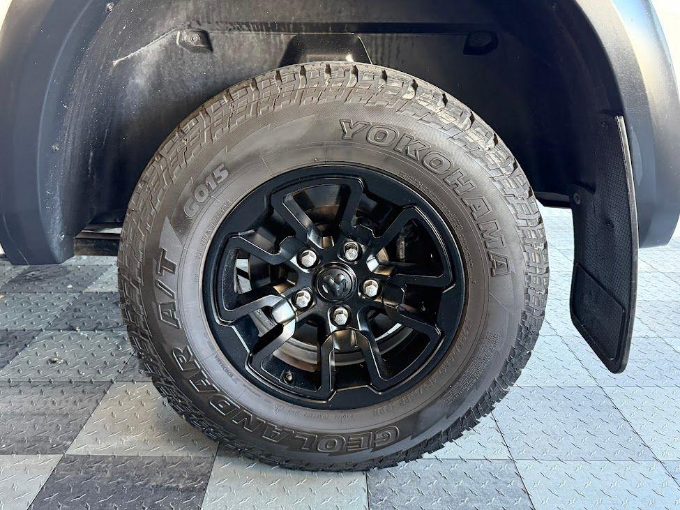 RAM 1500 Classic Warlock 4x4 Crew Cab 5'7" Box 2021