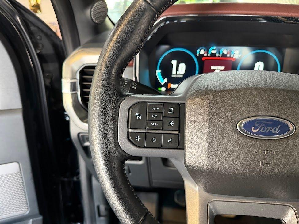 Ford F-150 Lariat SuperCrew 5.5-ft. Bed 4WD 2023