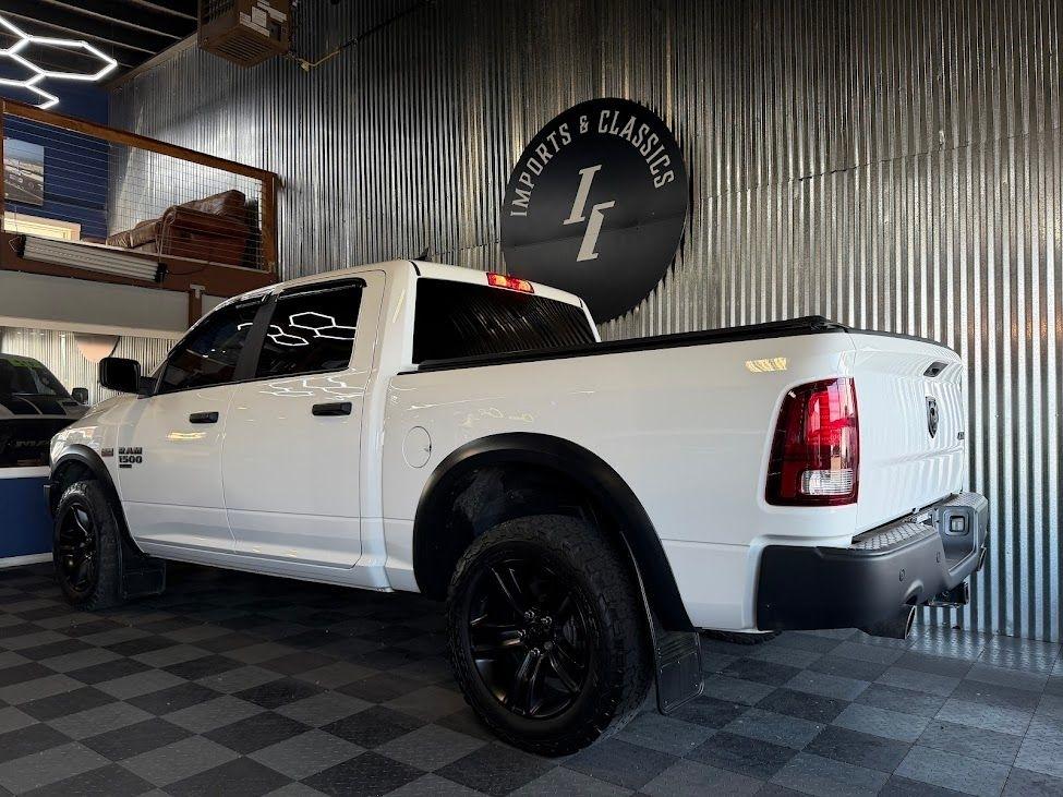 RAM 1500 Classic Warlock 4x4 Crew Cab 5'7" Box 2022