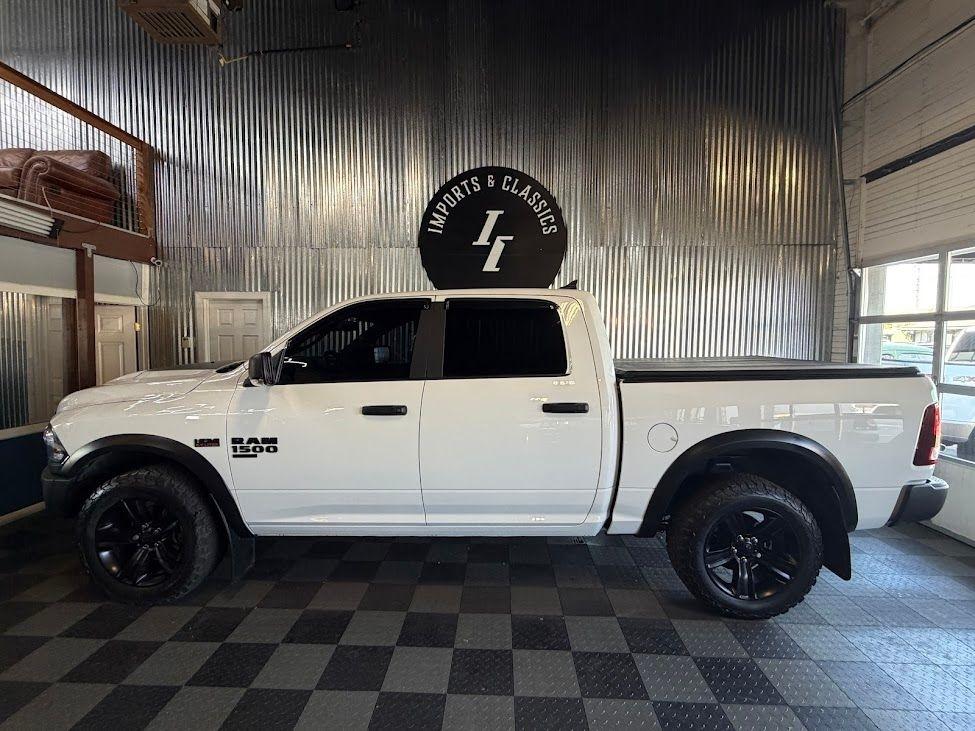 RAM 1500 Classic Warlock 4x4 Crew Cab 5'7" Box 2022