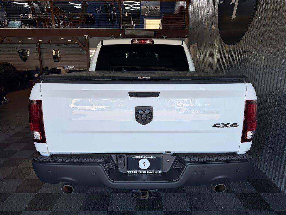 RAM 1500 Classic Warlock 4x4 Crew Cab 5'7" Box 2022