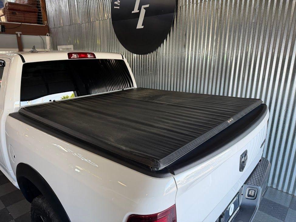 RAM 1500 Classic Warlock 4x4 Crew Cab 5'7" Box 2022