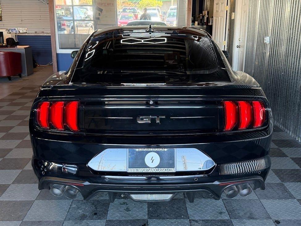 Ford Mustang GT Premium Coupe 2021