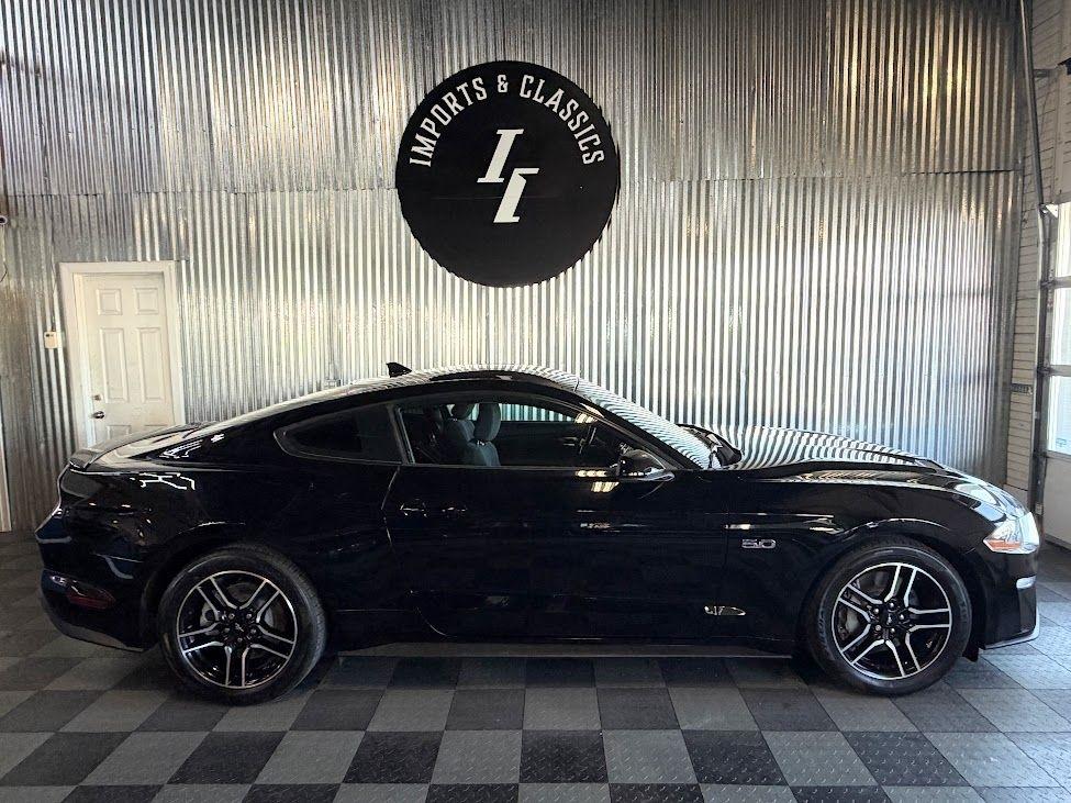 Ford Mustang GT Premium Coupe 2021