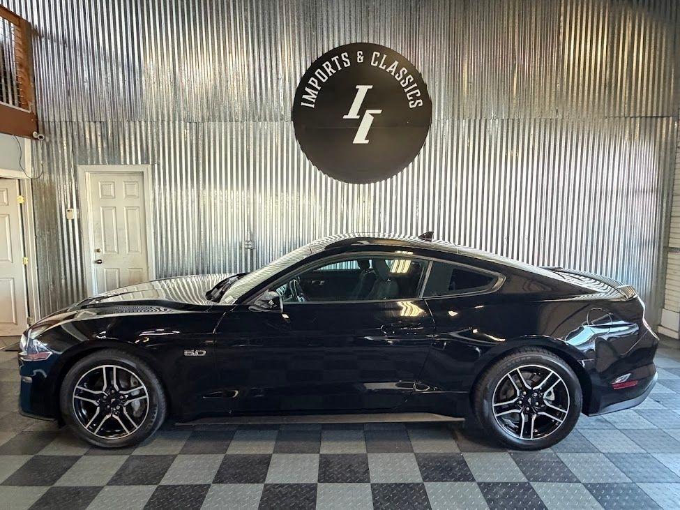Ford Mustang GT Premium Coupe 2021