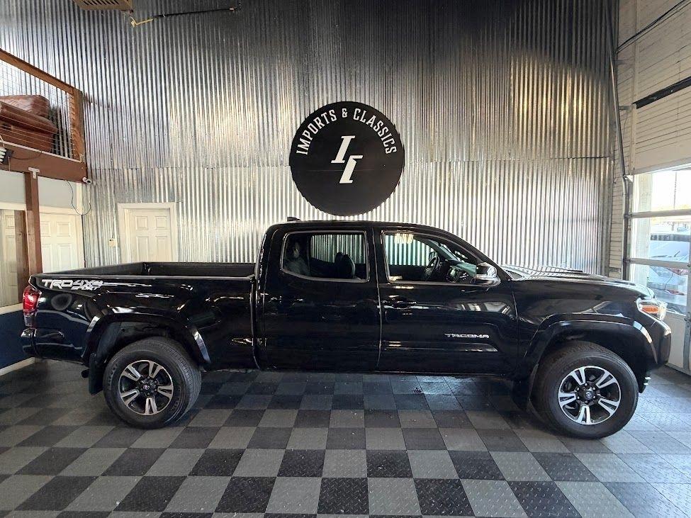 Toyota Tacoma SR5 Double Cab Super Long Bed V6 6AT 4WD 2019