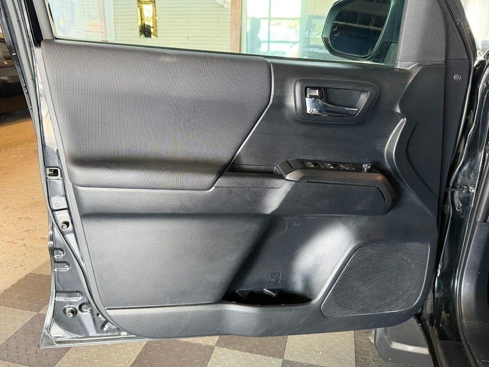 Toyota Tacoma SR5 Double Cab Super Long Bed V6 6AT 4WD 2019