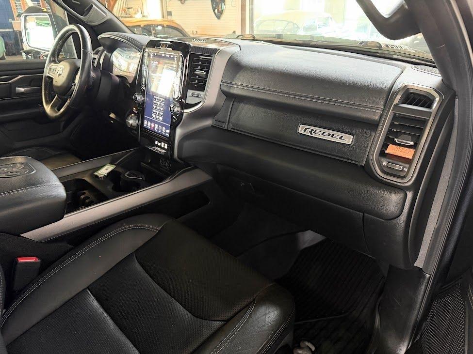 RAM 1500 Rebel Crew Cab SB 4WD 2020