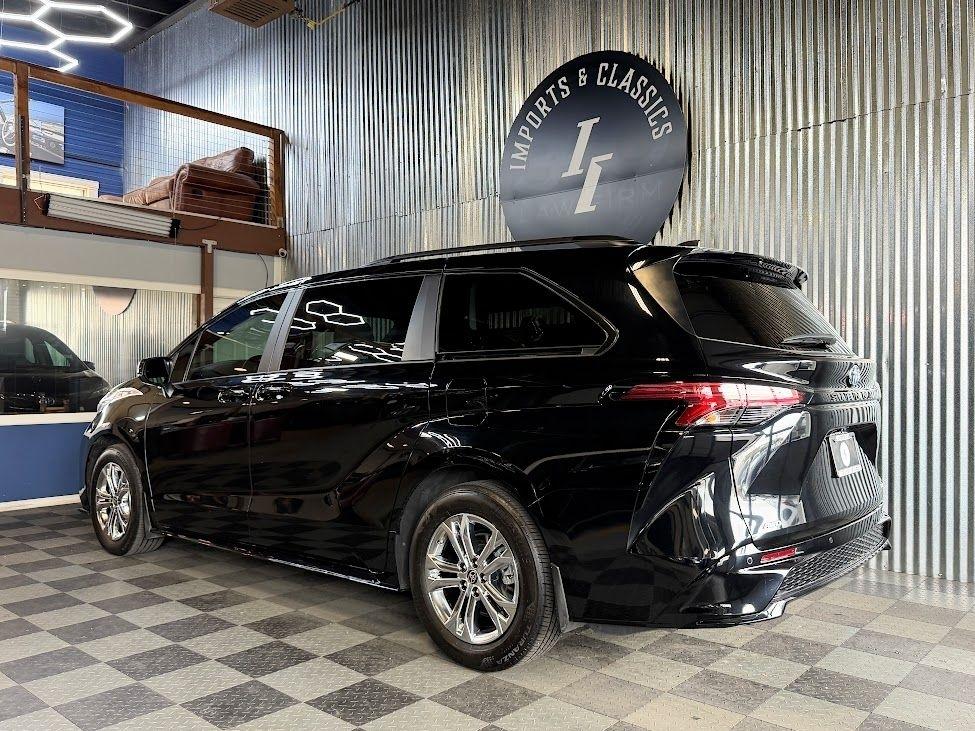 Toyota Sienna XSE 7-Passenger AWD 2023