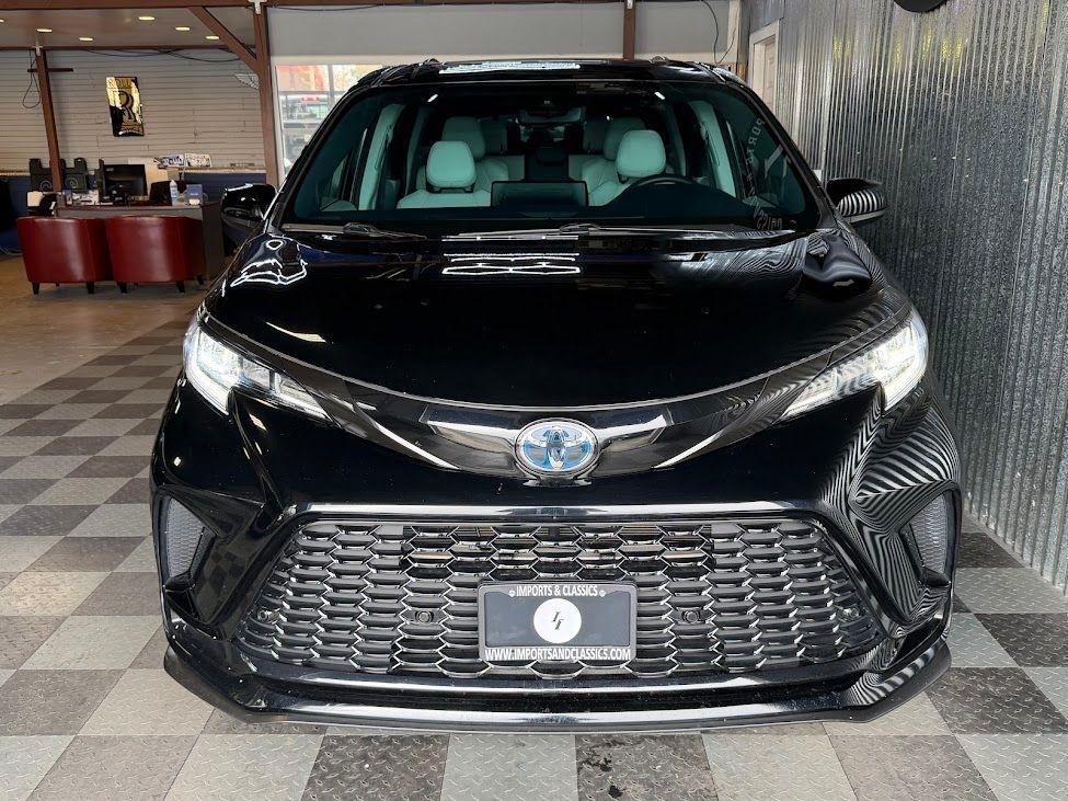 Toyota Sienna XSE 7-Passenger AWD 2023