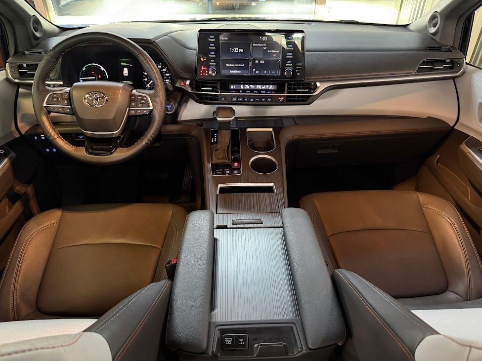 Toyota Sienna XSE 7-Passenger AWD 2023
