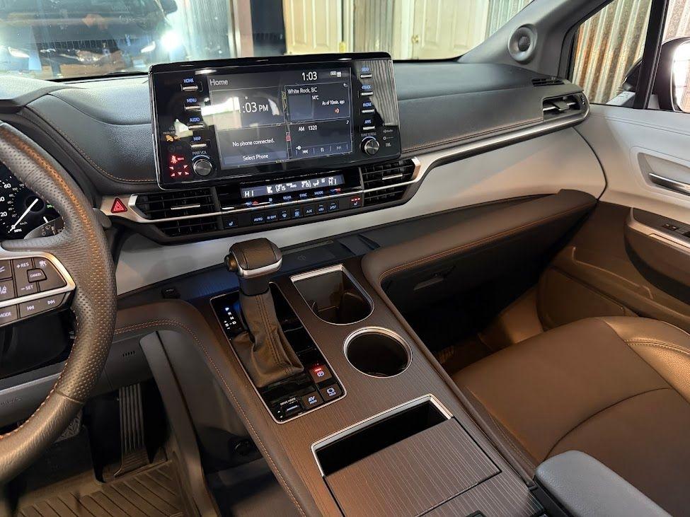 Toyota Sienna XSE 7-Passenger AWD 2023