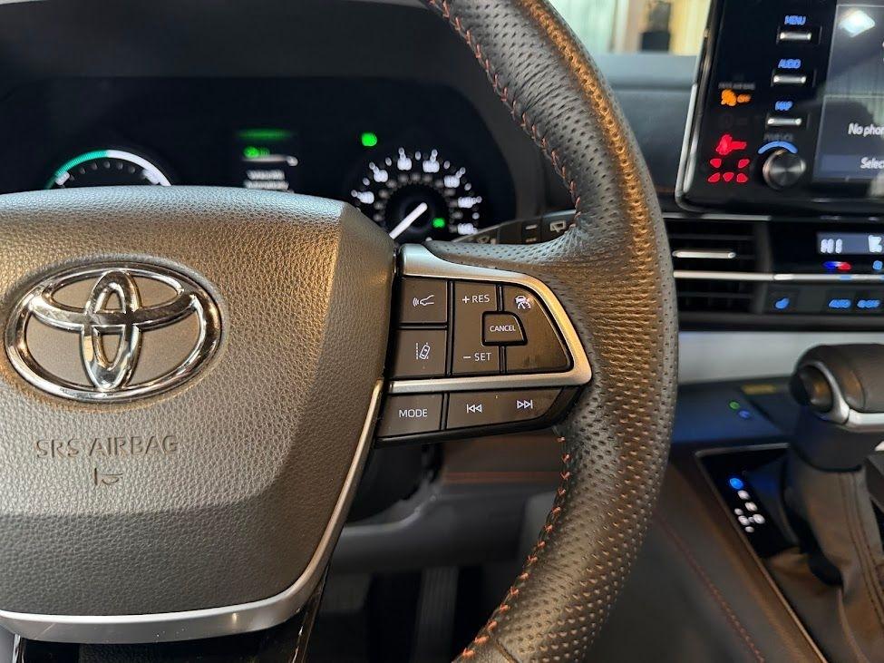 Toyota Sienna XSE 7-Passenger AWD 2023