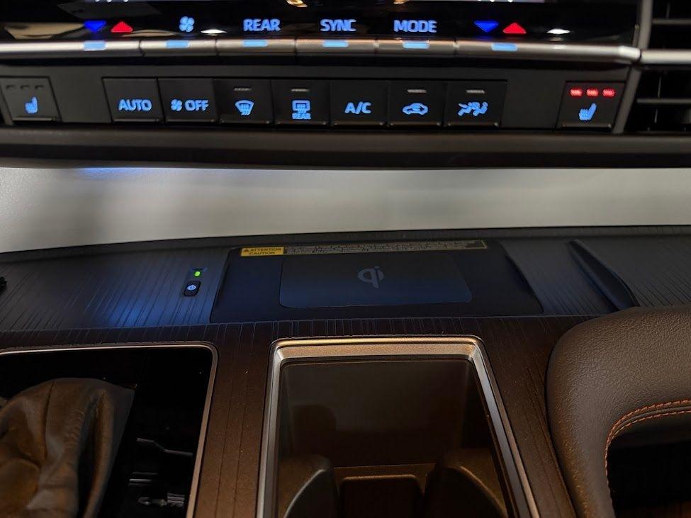 Toyota Sienna XSE 7-Passenger AWD 2023
