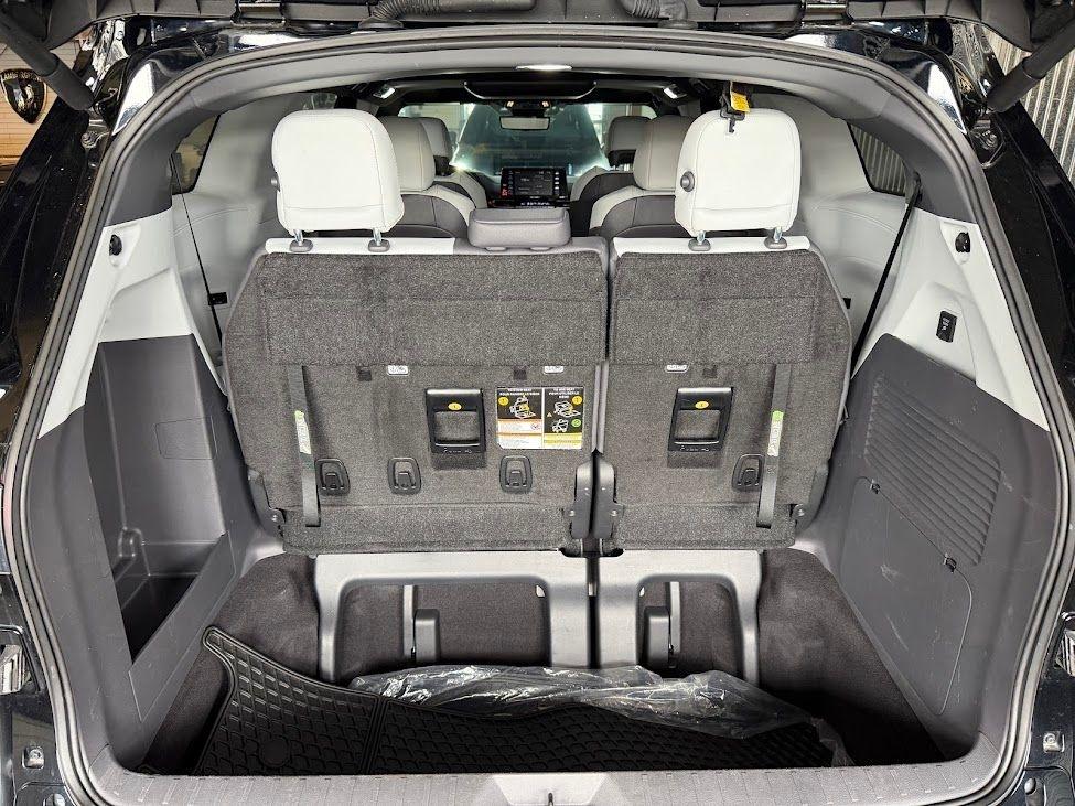 Toyota Sienna XSE 7-Passenger AWD 2023