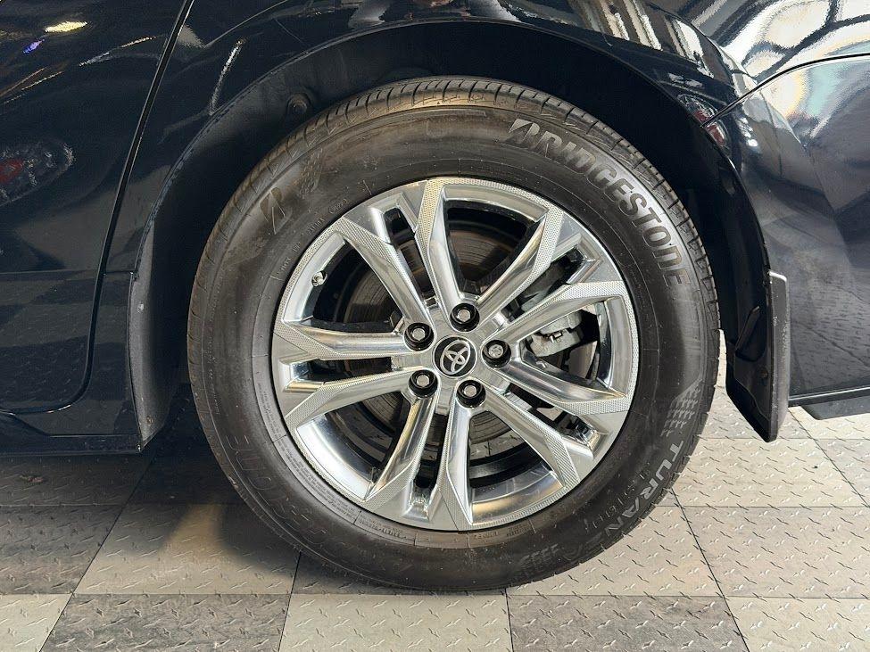 Toyota Sienna XSE 7-Passenger AWD 2023