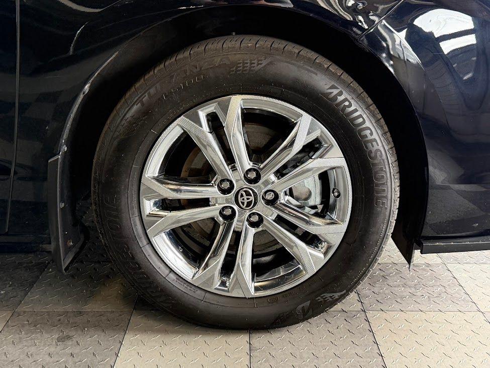 Toyota Sienna XSE 7-Passenger AWD 2023