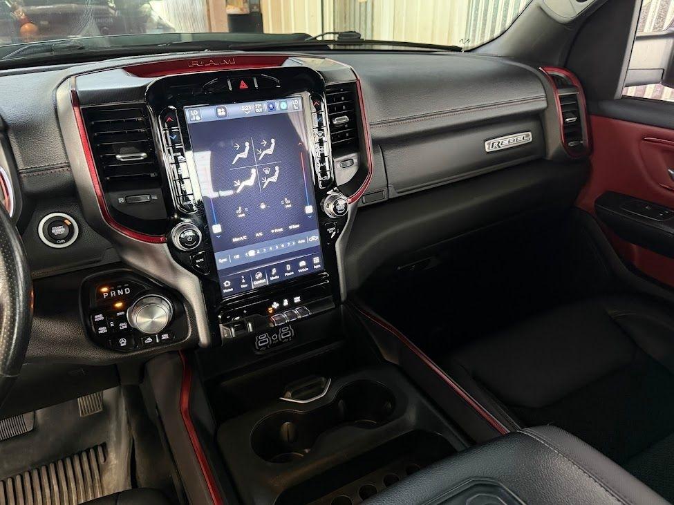 RAM 1500 Rebel Crew Cab SB 4WD 2023