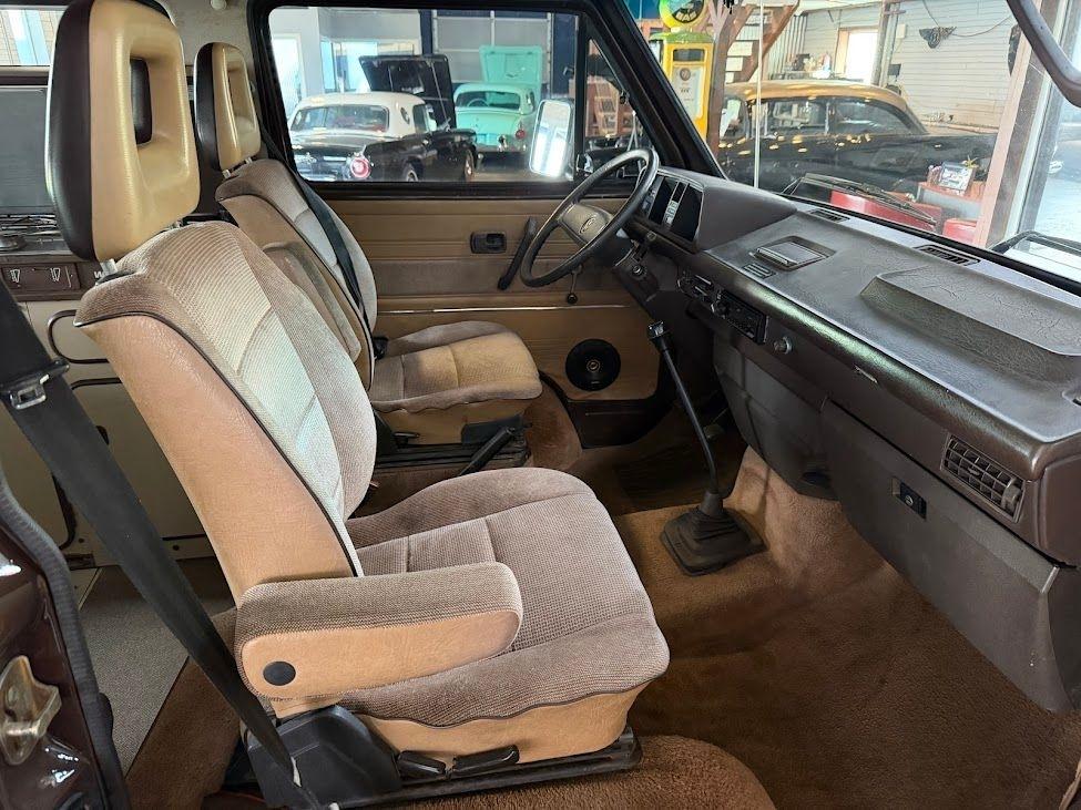 Volkswagen Vanagon Campmobile 1986
