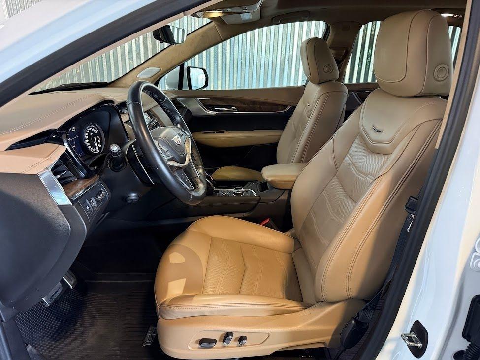 Cadillac XT5 Sport AWD 2022