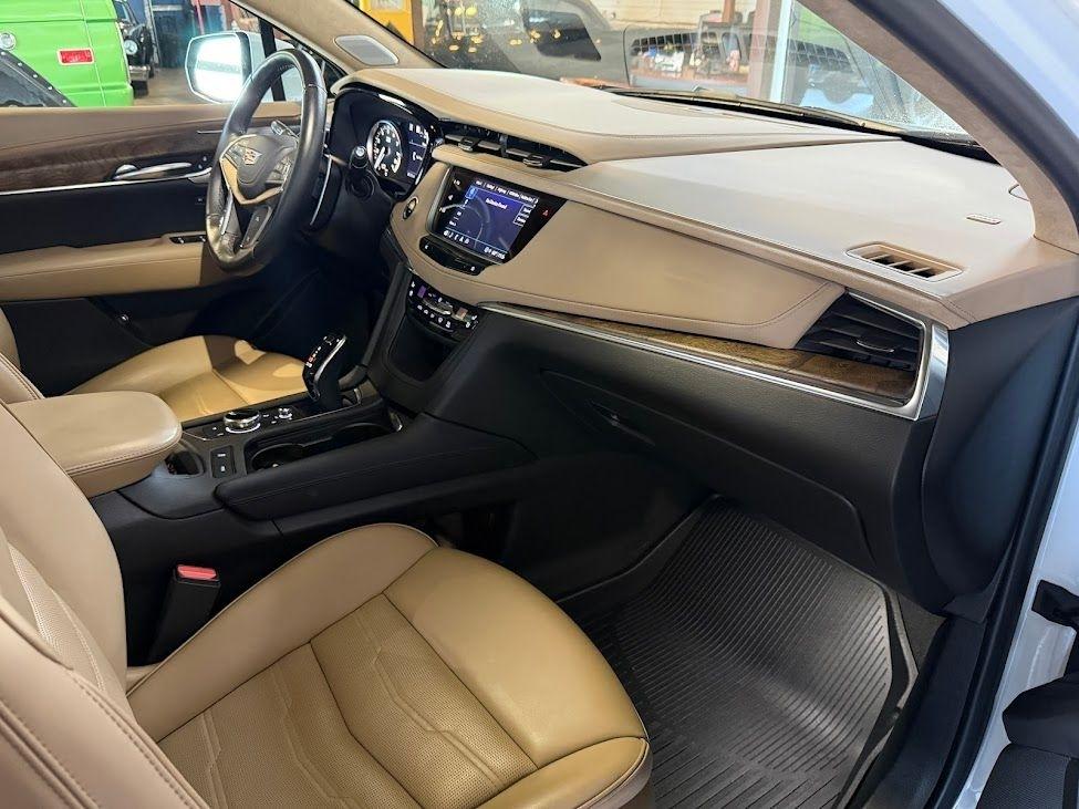 Cadillac XT5 Sport AWD 2022