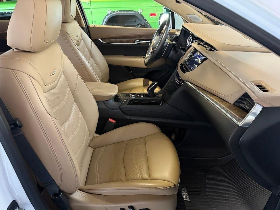 Cadillac XT5 Sport AWD 2022