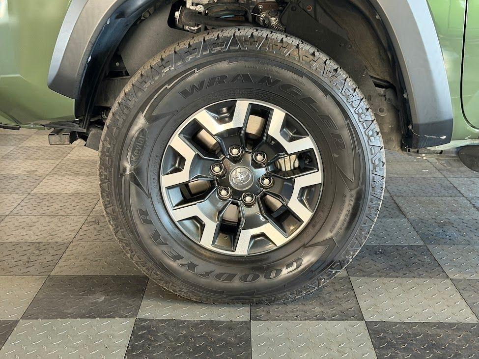 Toyota Tacoma TRD Off Road Double Cab 6' Bed V6 4x4 AT (Natl) 2021