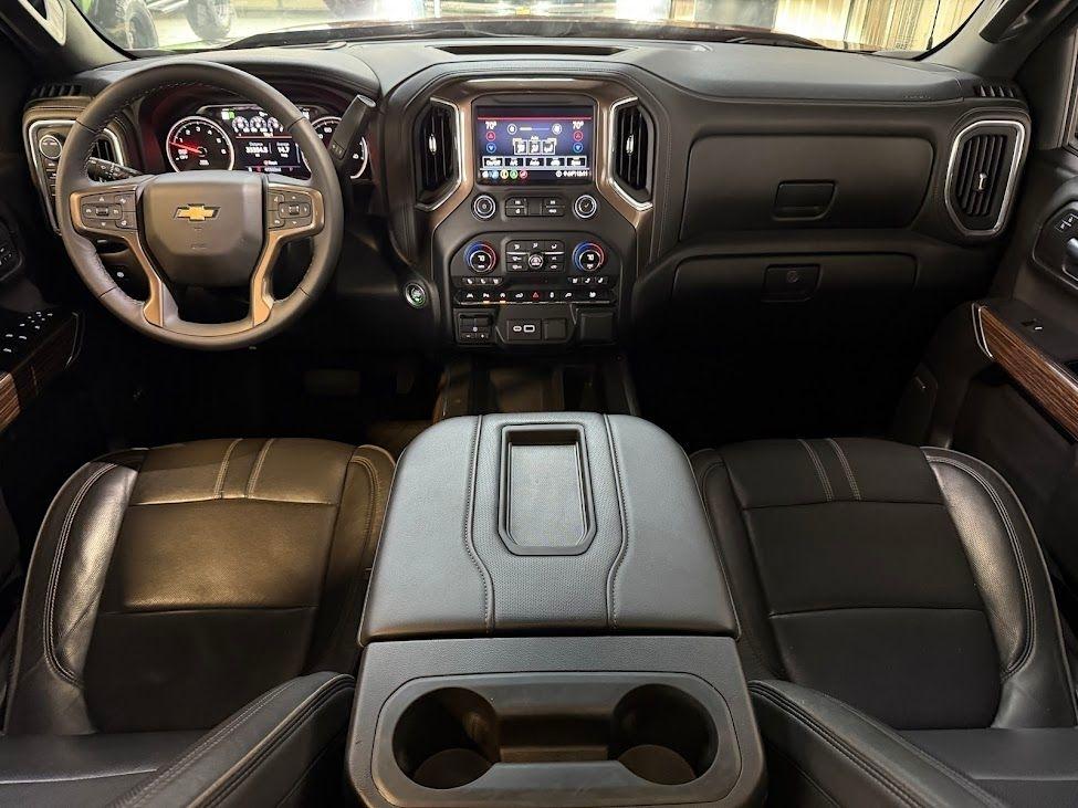 Chevrolet Silverado 1500 High Country Crew Cab 4WD 2020