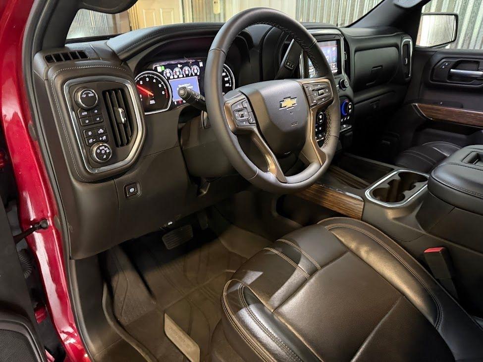 Chevrolet Silverado 1500 High Country Crew Cab 4WD 2020