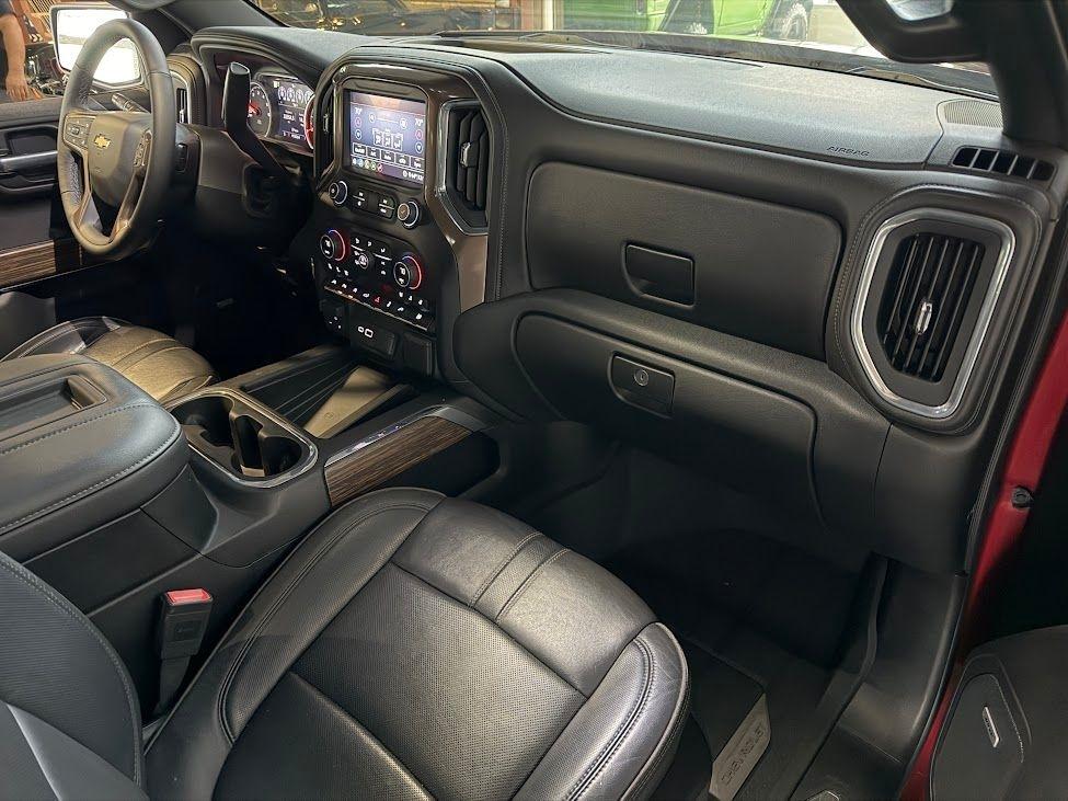 Chevrolet Silverado 1500 High Country Crew Cab 4WD 2020