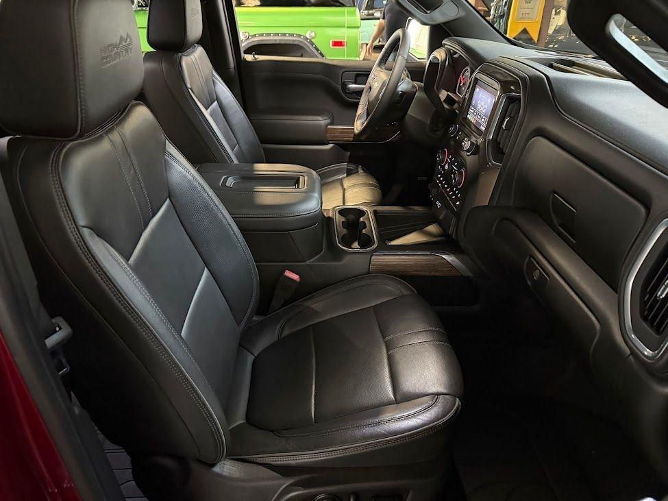Chevrolet Silverado 1500 High Country Crew Cab 4WD 2020