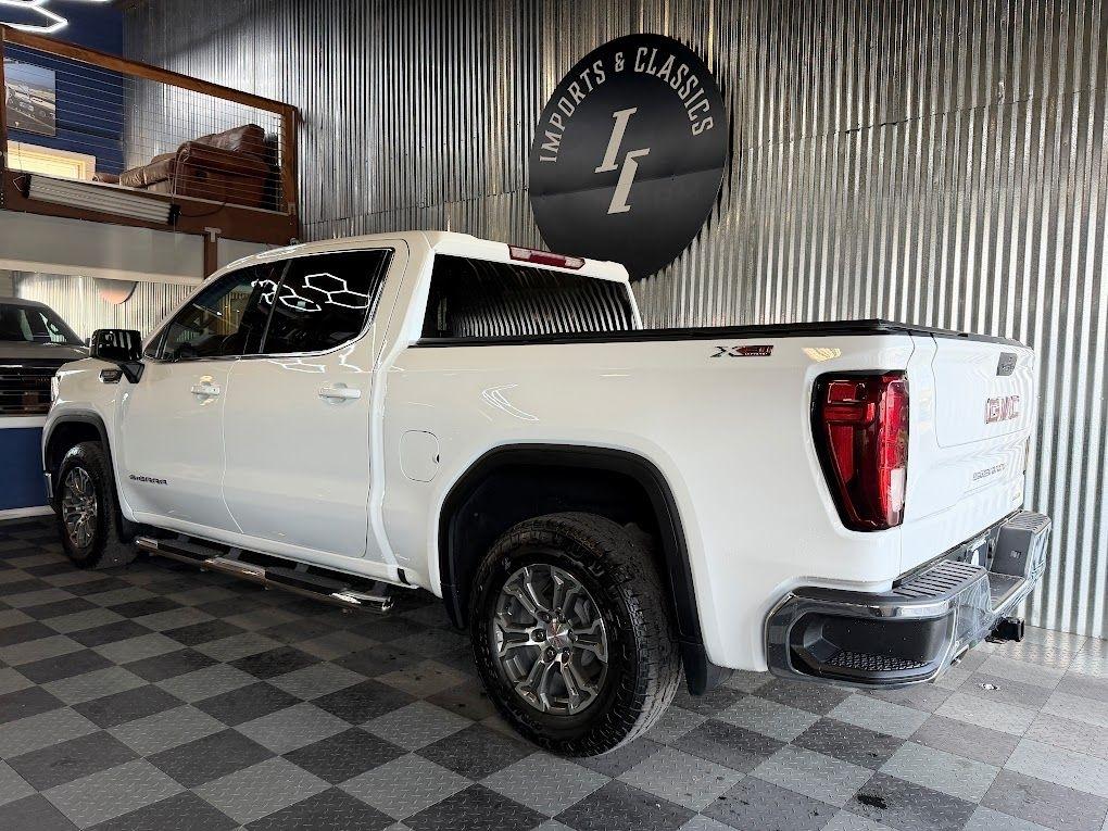 GMC Sierra 1500 SLE Crew Cab 4WD 2022