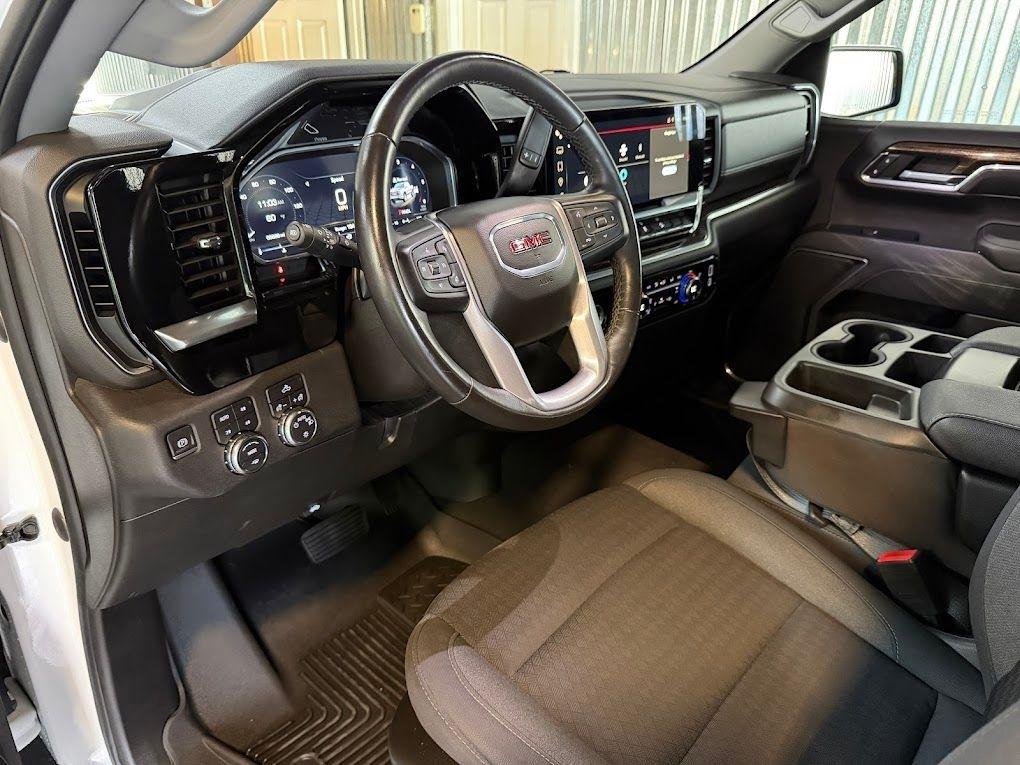 GMC Sierra 1500 SLE Crew Cab 4WD 2022