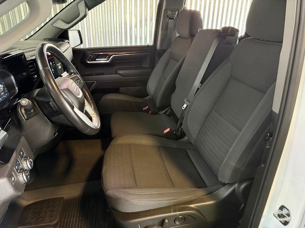 GMC Sierra 1500 SLE Crew Cab 4WD 2022