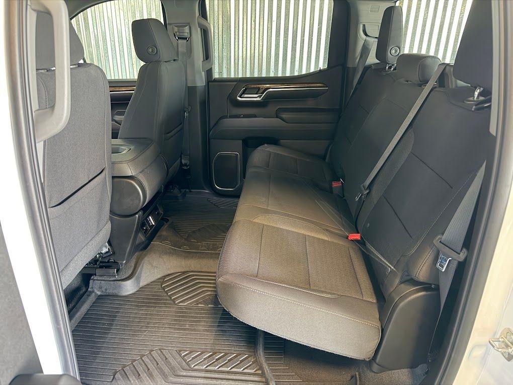 GMC Sierra 1500 SLE Crew Cab 4WD 2022