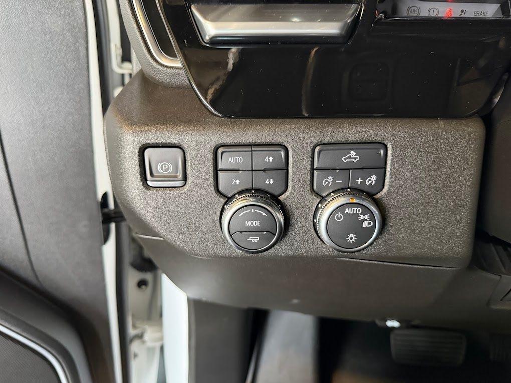 GMC Sierra 1500 SLE Crew Cab 4WD 2022