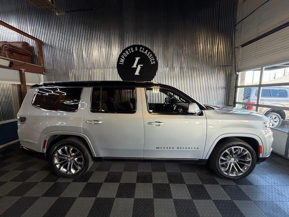 Jeep Grand Wagoneer Series II 4WD 2022