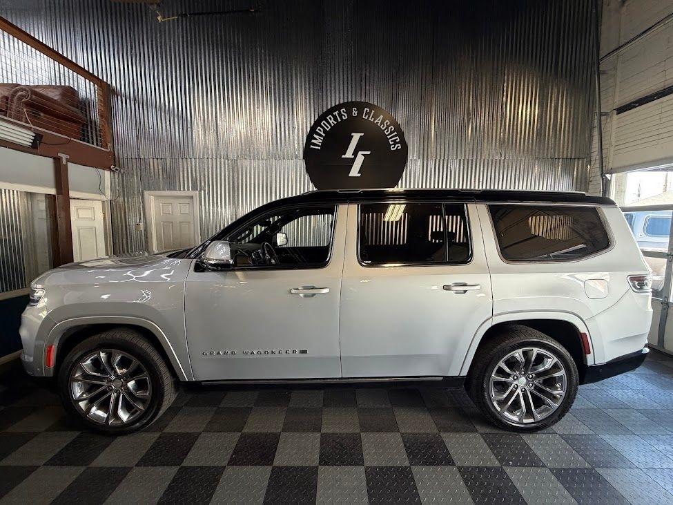 Jeep Grand Wagoneer Series II 4WD 2022