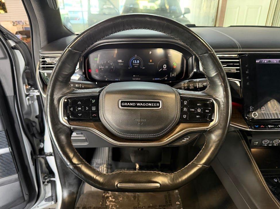 Jeep Grand Wagoneer Series II 4WD 2022