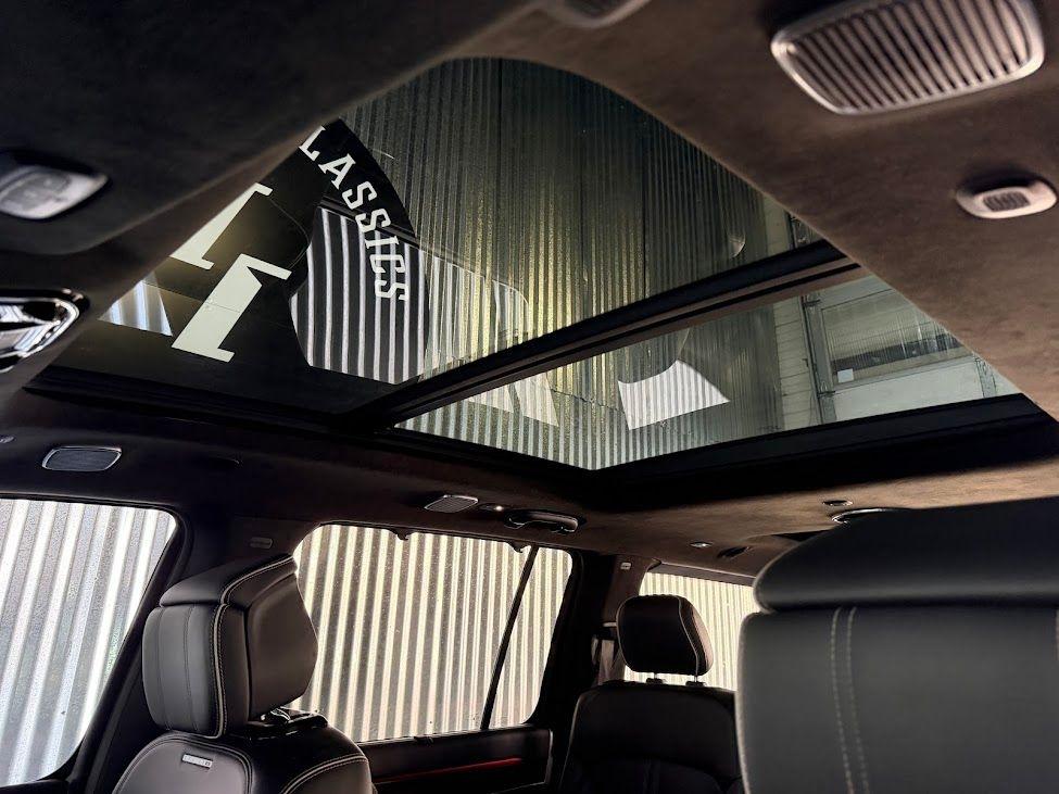 Jeep Grand Wagoneer Series II 4WD 2022